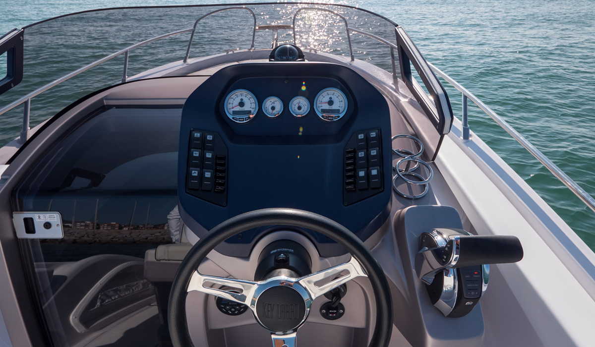 Sessa Key Largo 24 charter boat in Opatija — view 7