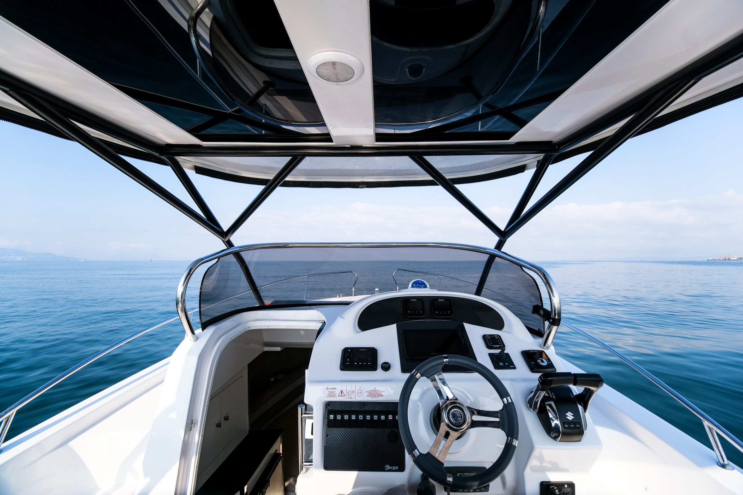 Saver 870 Walkaround - view 4